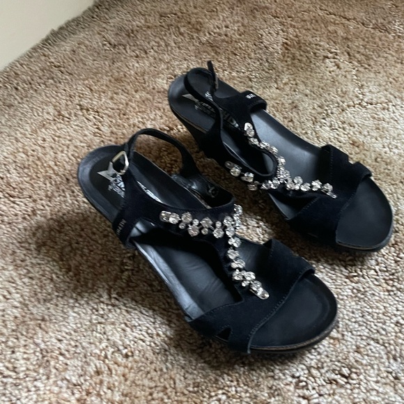Mephisto Women’s Size 40 Wedge With Gems Leather Black Vacation Summer Office - Picture 2 of 13